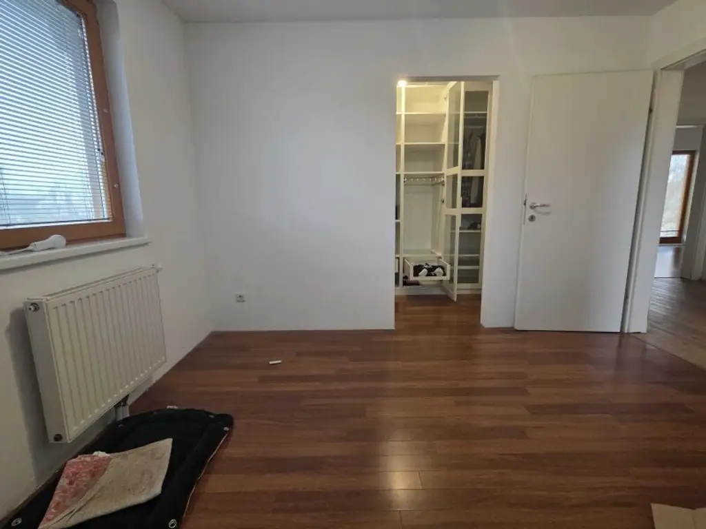 Idyllisches Einfamilienhaus in Gänserndorf: 5 Zimmer, Pool, Balkon & mehr!