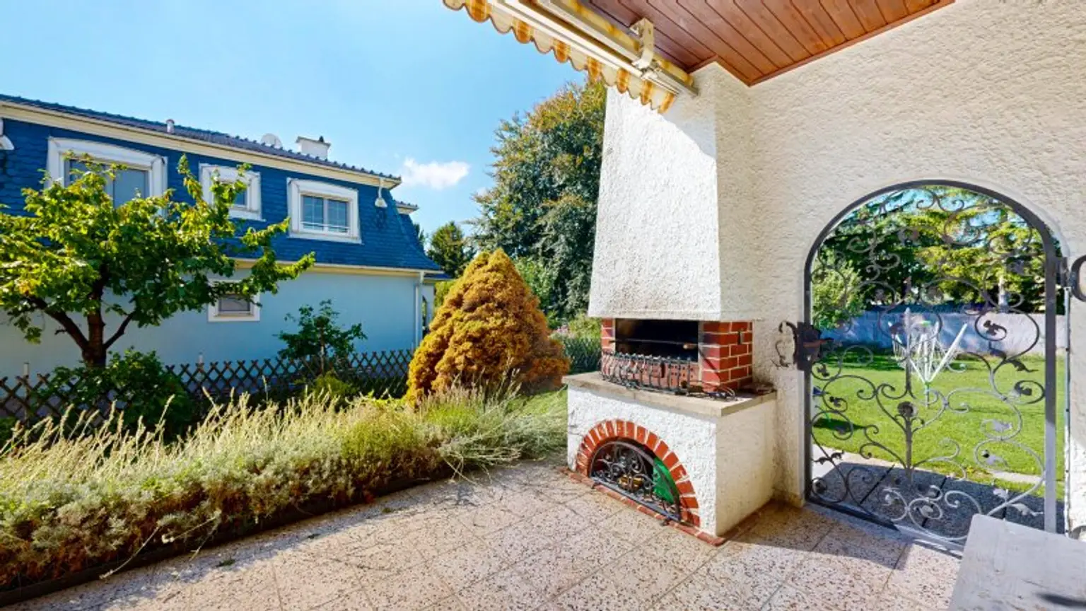 Hinreißender Bungalow mit großem Garten und Entwicklungspotential | 3 Zimmer | Terrasse