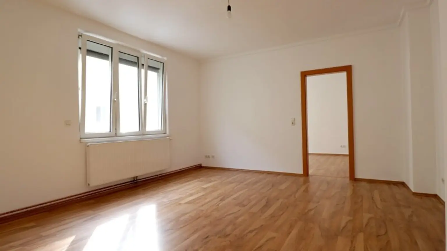 Sonnige 3-Zimmer-Wohnung mit Süd-Balkon im Nibelungenviertel