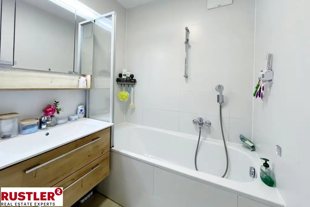 Eigennutzer oder Anleger? Perfekte 3 Zimmerwohnung mit Loggia