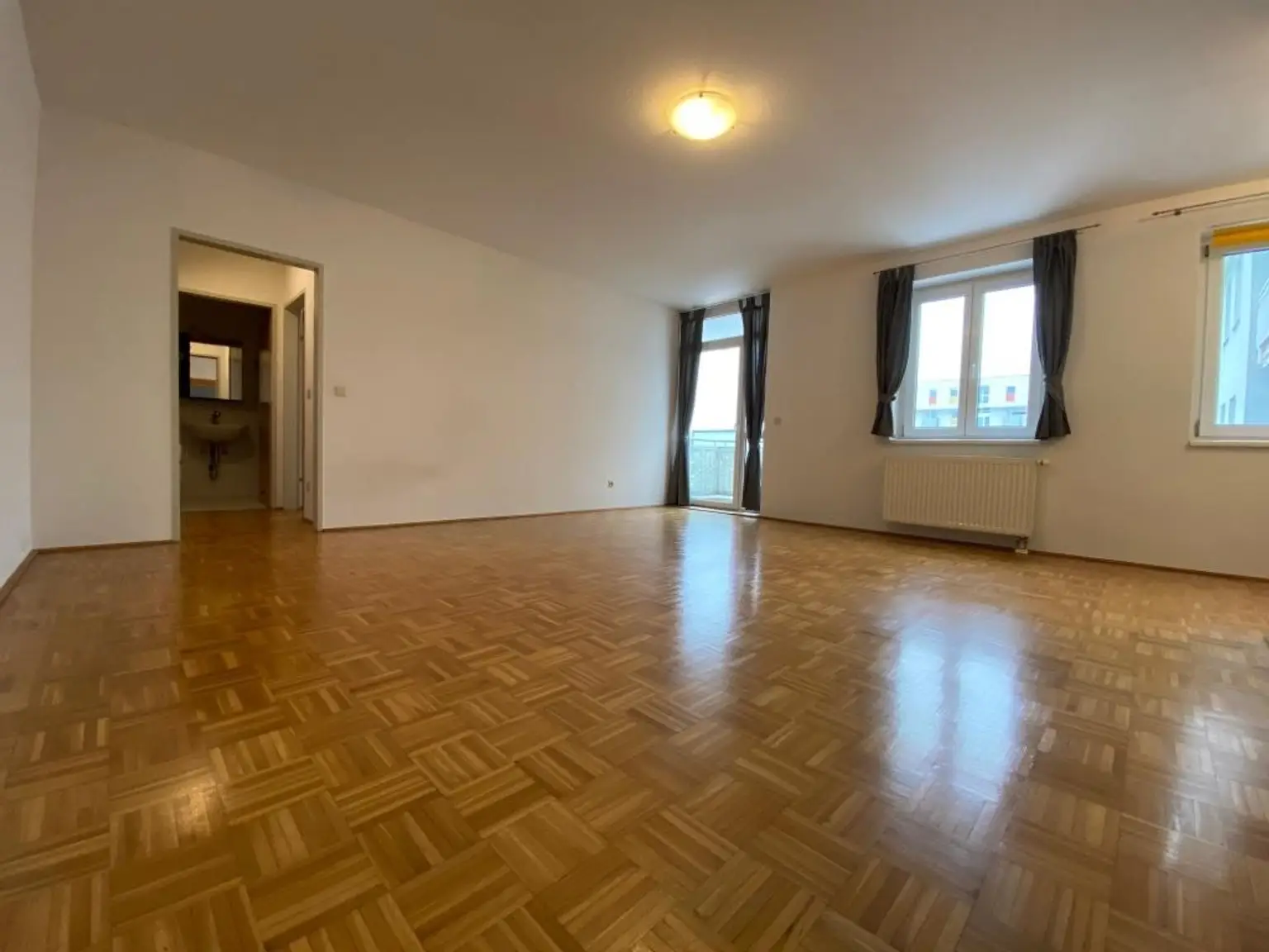 Ruhige 2-Zimmer-Wohnung mit hofseitigem Balkon - verfügbar ab Jänner 2026