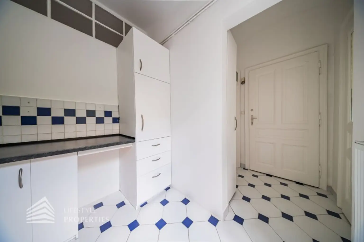 Helle 2-Zimmer Wohnung, Nähe Einsiedlerpark
