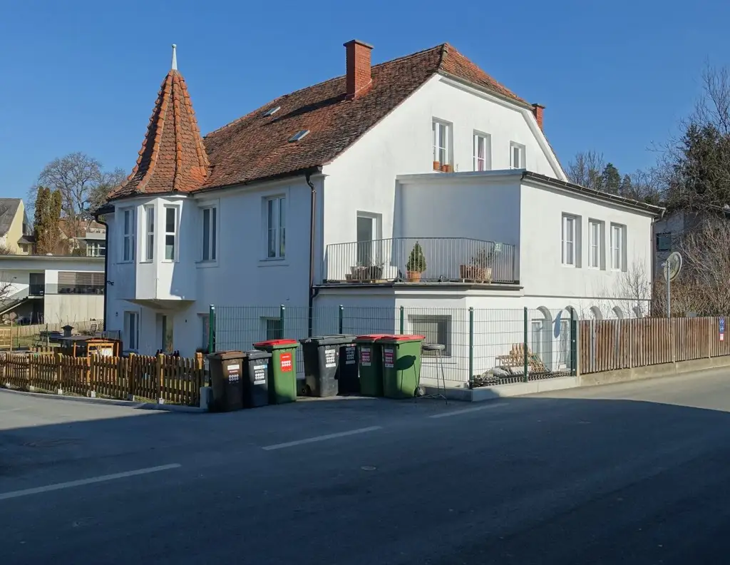 Sehr gute Lage / Lieberhaberobjekt mit 7 Wohneinheiten