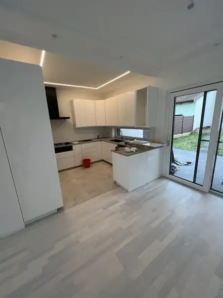 Einfamilienhaus mit Pool 15 Minuten von Wien
