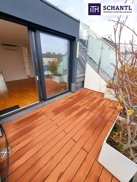WOW! Lichtdurchflutete Traumwohnung mit hofseitiger Terrasse! Neues Lebensgefühl im Dachgeschoss mit perfekter Raumaufteilung + Kamin + Ideale öffentliche Anbindung! Jetzt zugreifen!