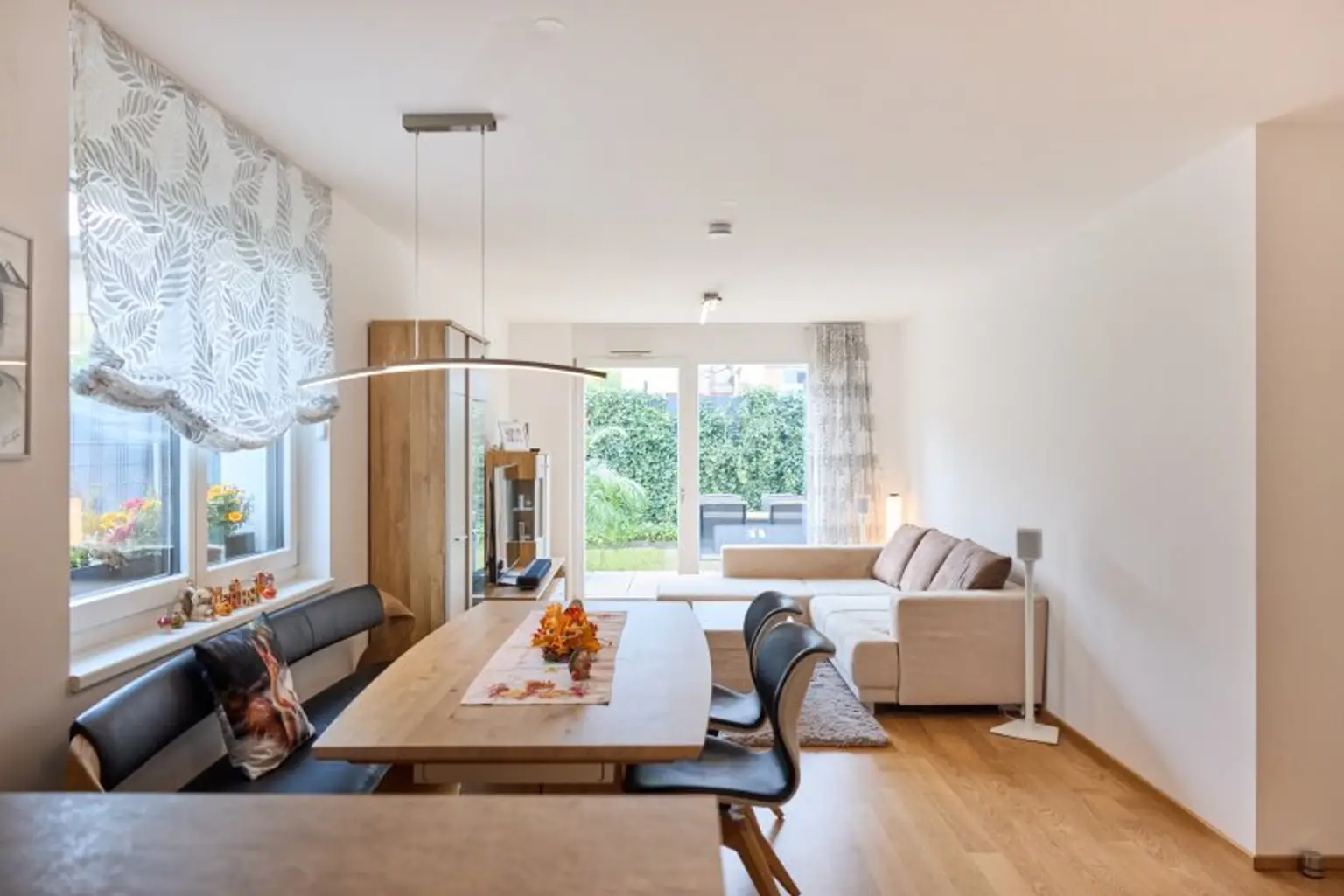 Sonnige 4 Zi Gartenwohnung in Ruhelage (S-Bahn Liesing Nähe) mit Garage