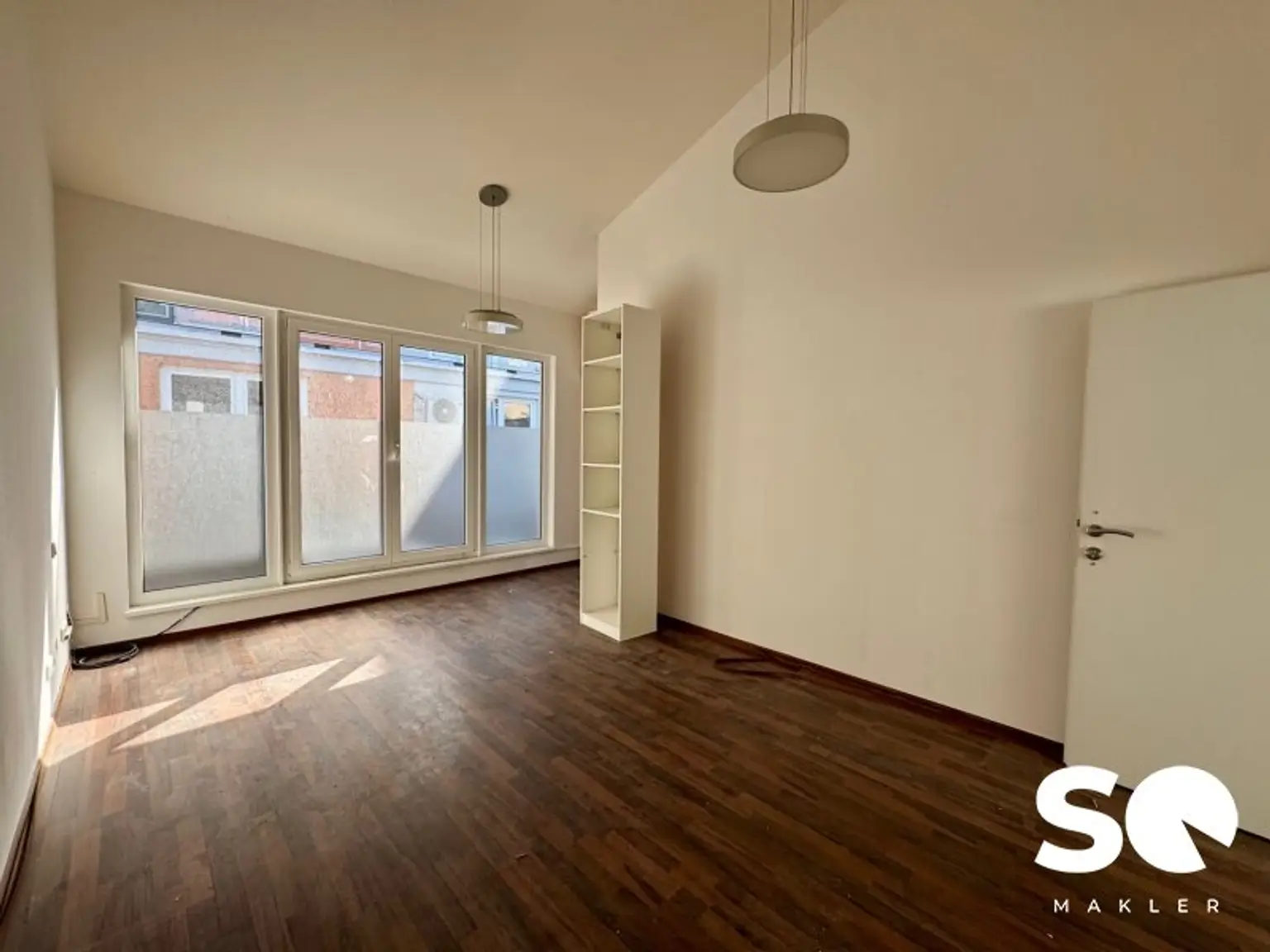#SQ - BÜRO/ PRAXIS - HOFGEBÄUDE NÄHE ERZHERZOG-KARL-STRASSE!