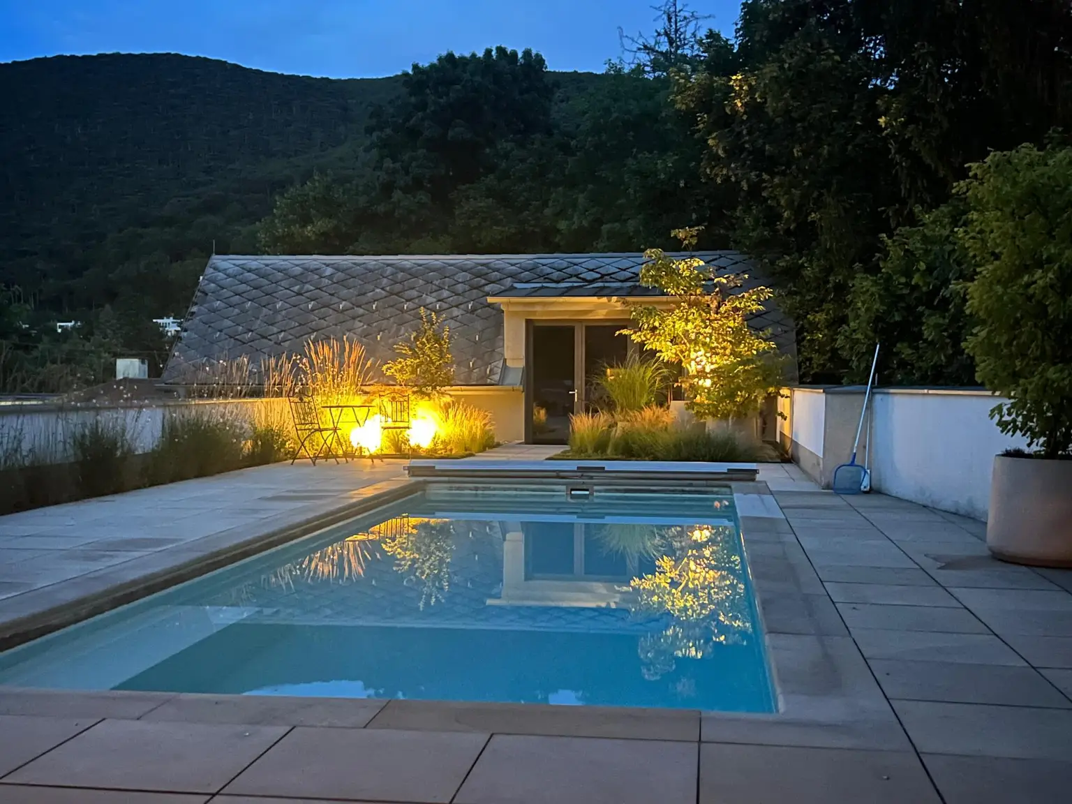 Exklusive Luxusvilla in absoluter Ruhelage mit Pool!