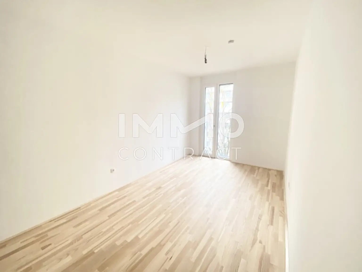 Schlafzimmer mit Französischen Balkon