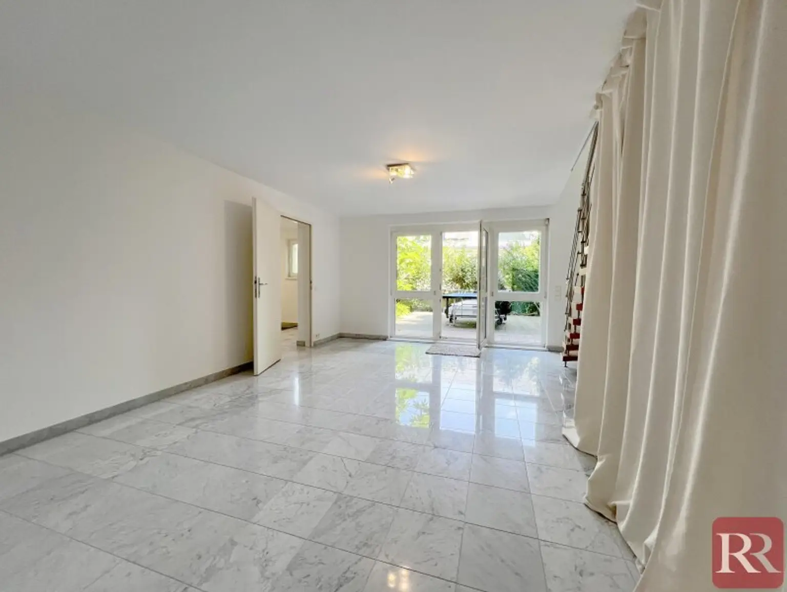 Schöne Maisonette-Wohnung in ruhiger Lage