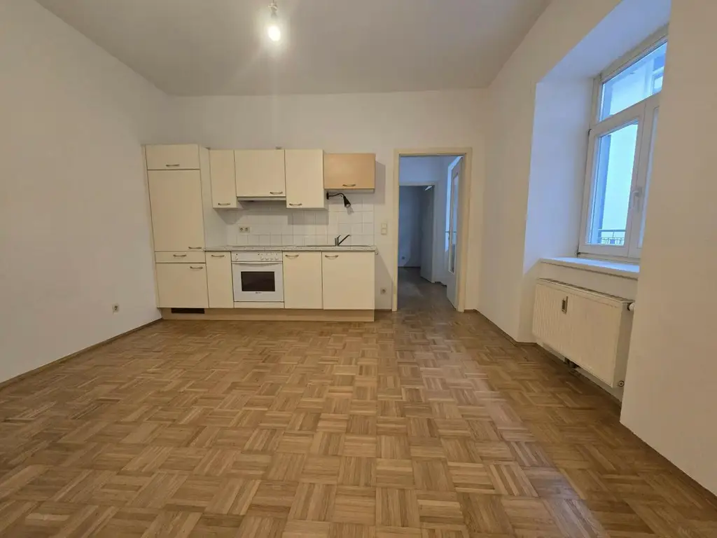 Nette 2 Zimmer Wohnung – Zentrum - ab sofort!