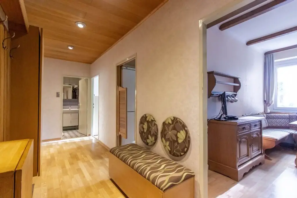 Loggiawohnung Nähe Quellenstraße - Wärmedämmung und niedrige Haus - BK