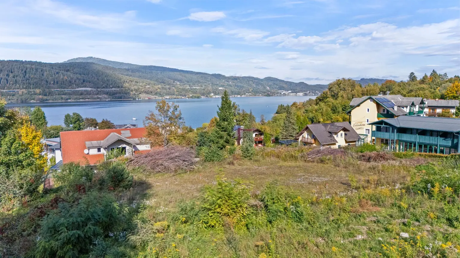 Grundstück mit unverbaubaren Blick auf den Wörthersee