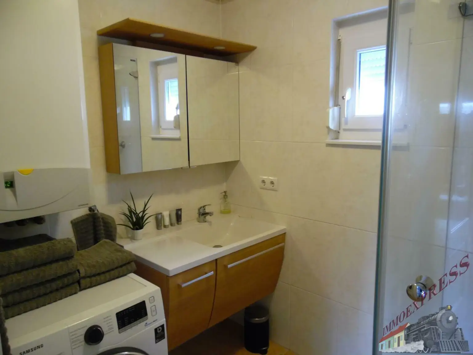 1230 Wien, Atzgersdorf,traumhaftes Miethaus, Südterrasse, 300m² Garten und  Balkon