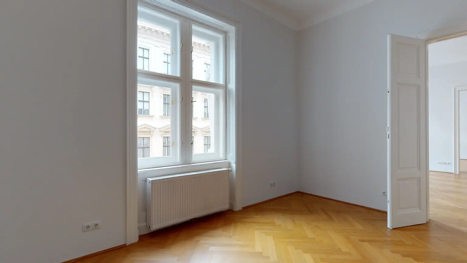 Eschenbachgasse/Elisabethstraße: Repräsentative Altbauwohnung mit klassischen Stilelementen und guter Verkehrsanbindung