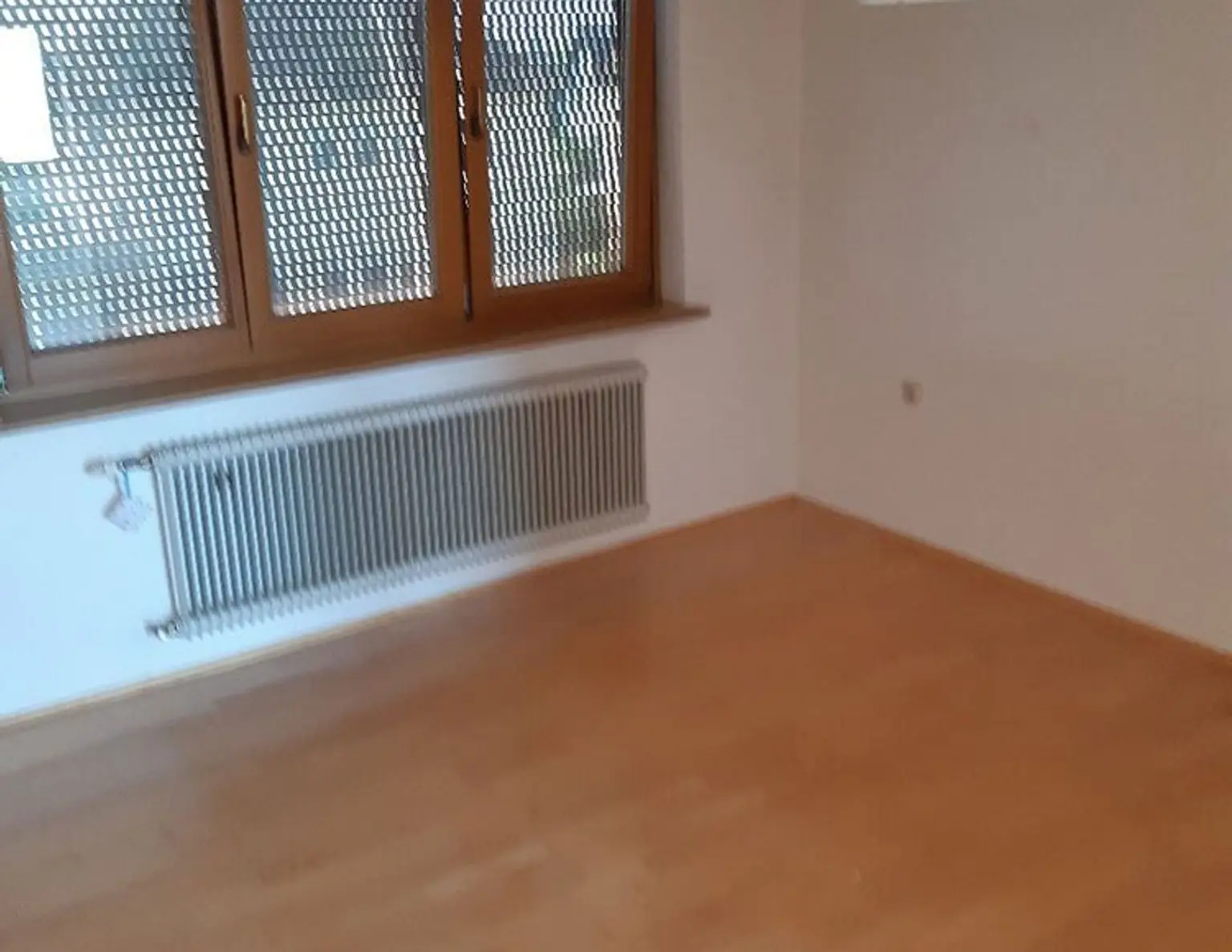 K3 - WOHN- UND GESCHÄFTSHAUS MIT GROSSER LAGERHALLE, Renditeobjekt