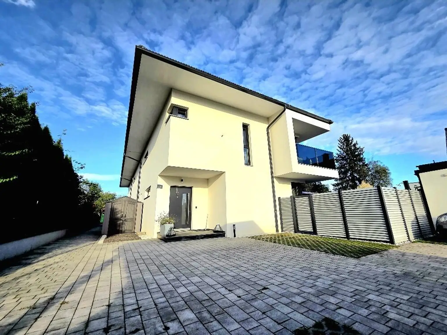 Perfektes Eckreihenhaus in Top-Lage in Kalsdorf bei Graz
