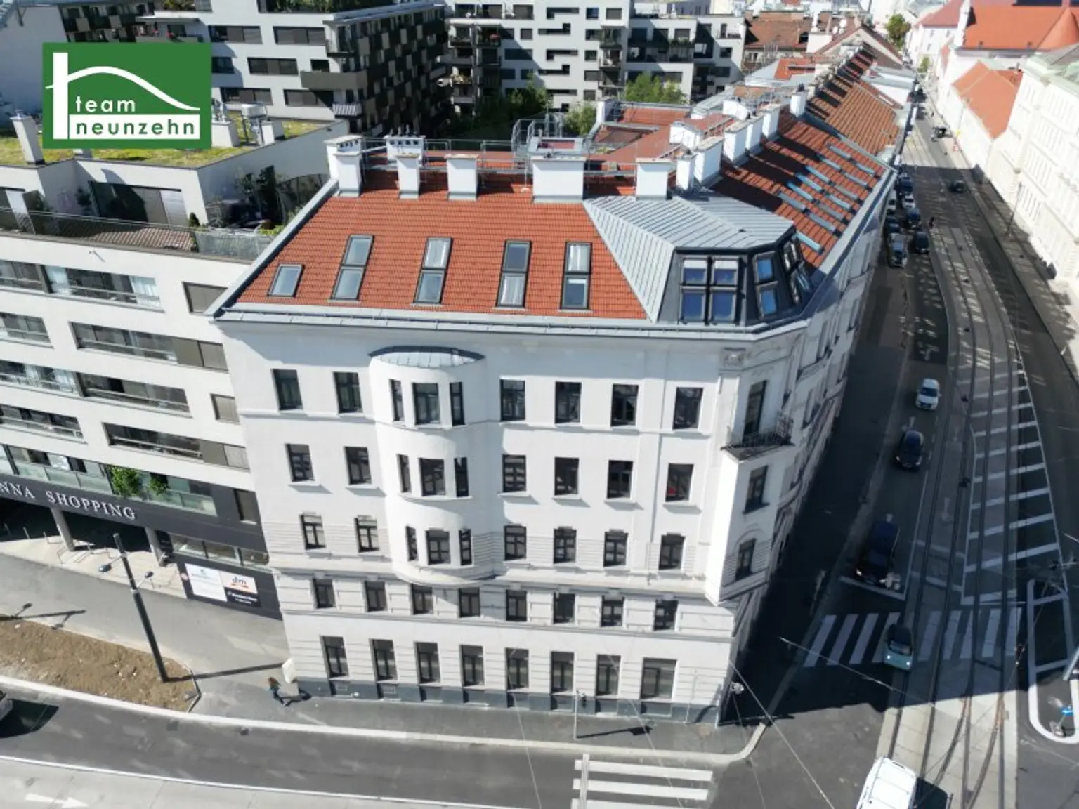 Wohnen mit Klasse: Luxuriöse 5-Zimmer-Altbauwohnung mit Loggia – Erstbezug in 1030 Wien - JETZT ANFRAGEN