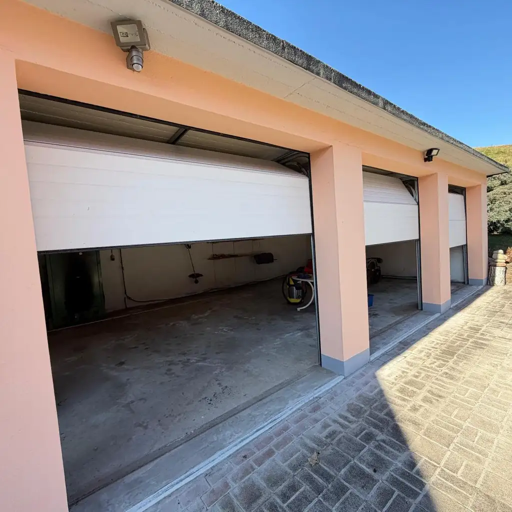 Wohnen in Aussichtslage mitten in der Natur auf  8 Ha. Grund, ehemalige Hofstelle!