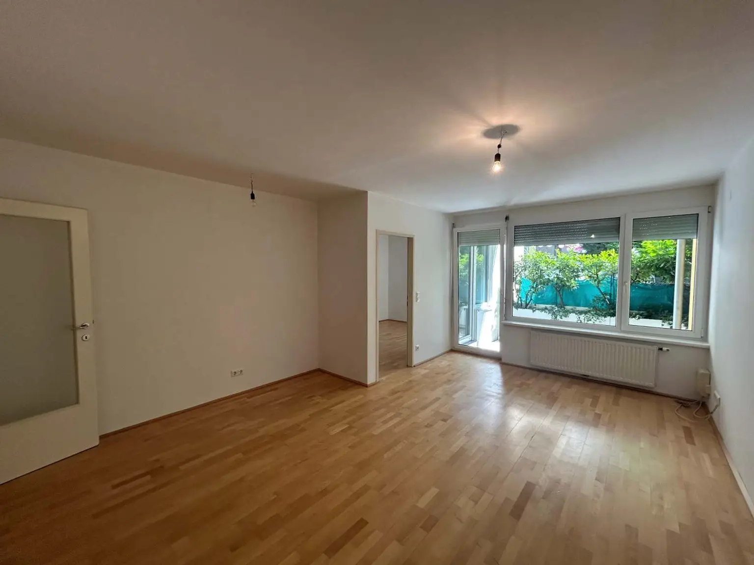 Terrassenwohnung mit 2 Zimmern in toller Lage!