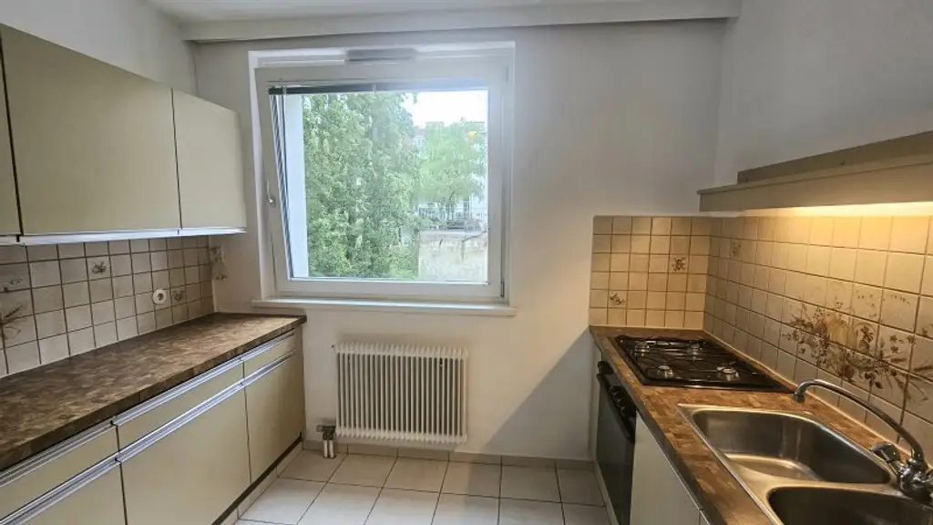 NÄHE AUER-WELSBACH-PARK: Durch Umbau 2 Schlafzimmer möglich - Ruhelage!
