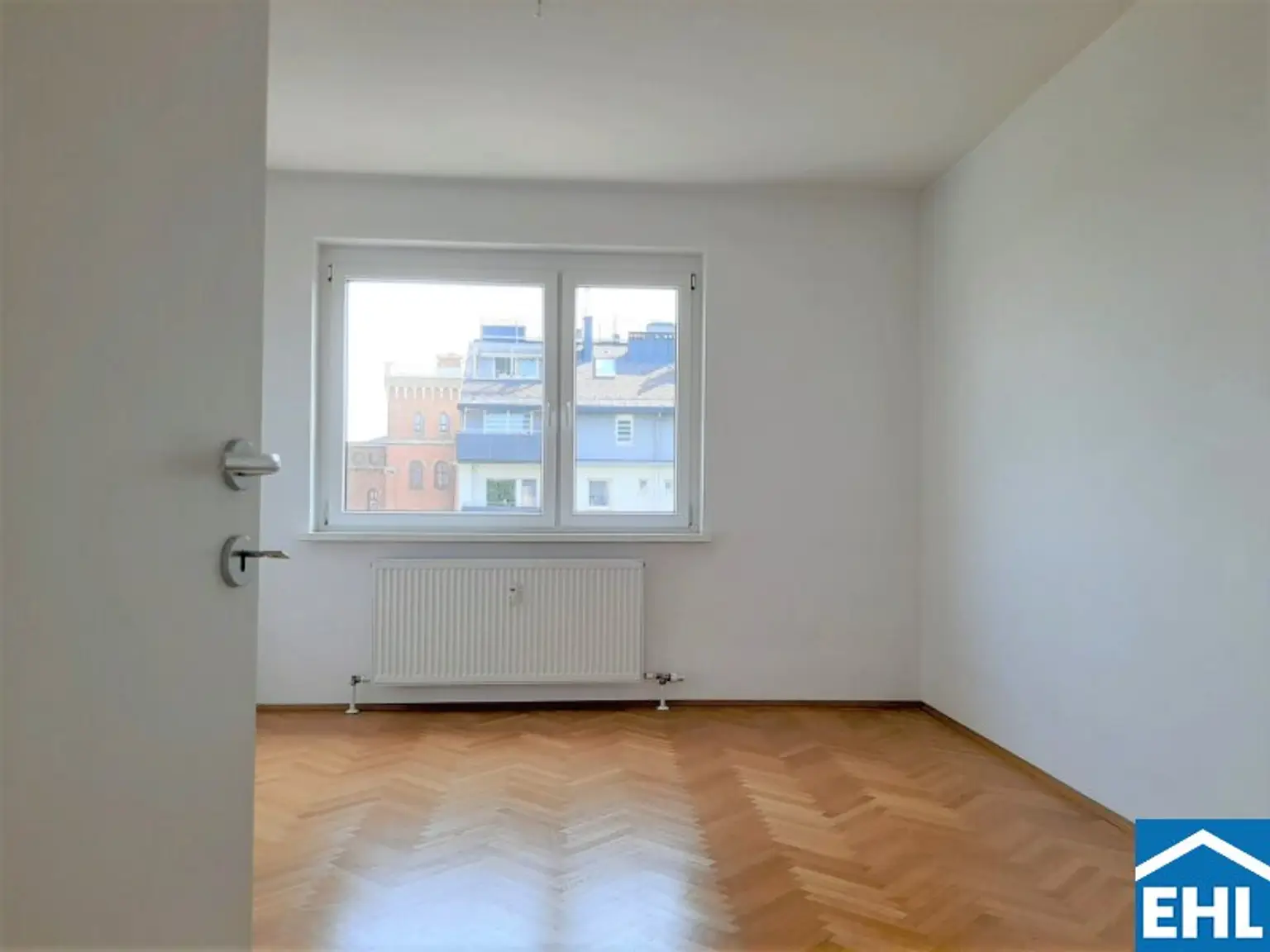 Traumhafte 3 Zimmerwohnung mit südwest-seitigem Balkon im Arsenal!