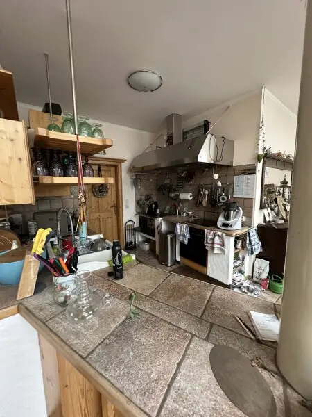 41.600 QM - Einzigartiges Anwesen mit Wohnhaus, Stallungen und großem Entwicklungspotenzial
