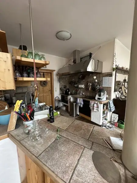 41.600 QM - Einzigartiges Anwesen mit Wohnhaus, Stallungen und großem Entwicklungspotenzial