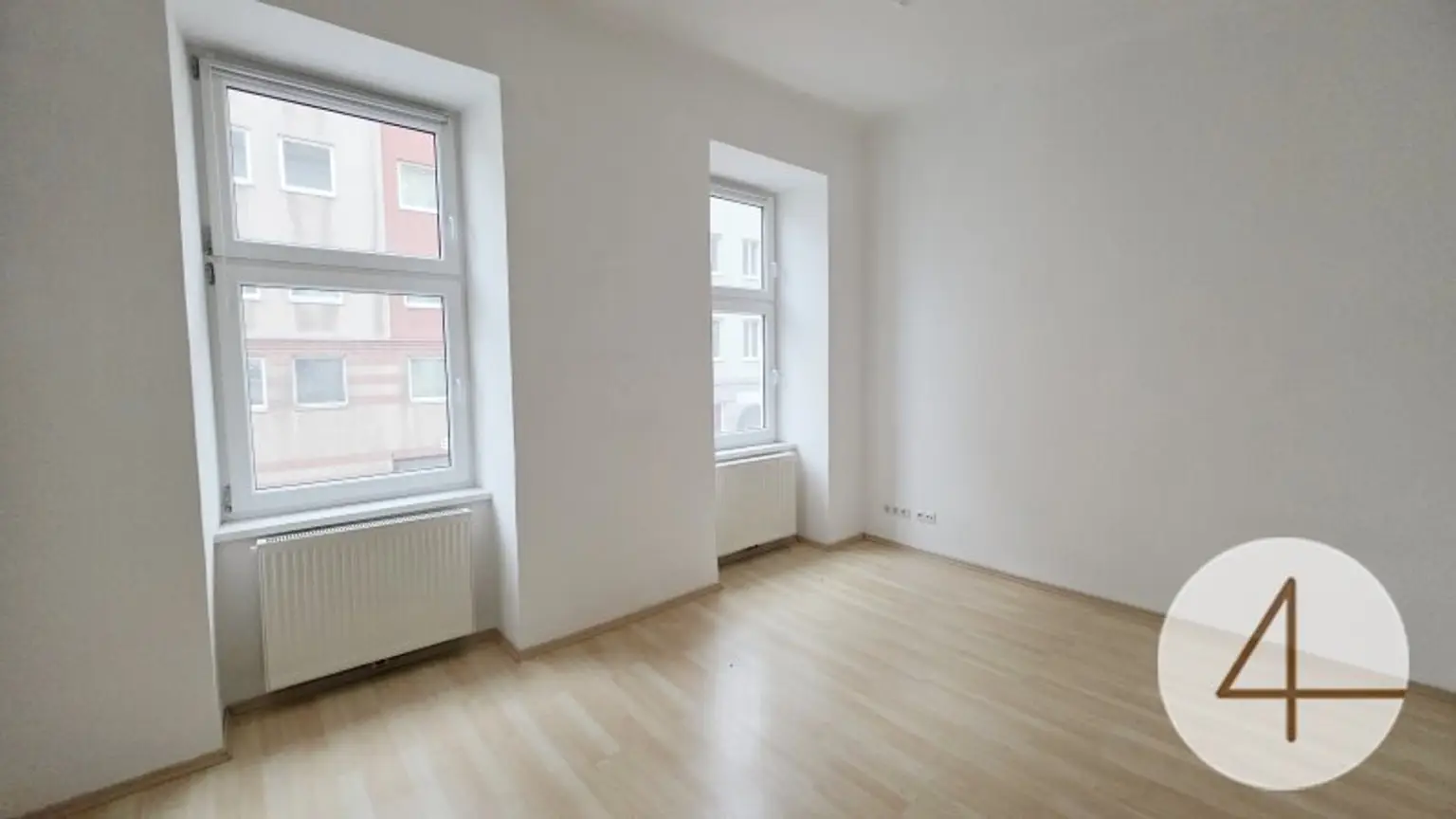 Sanierte Wohnung im Altbauhaus