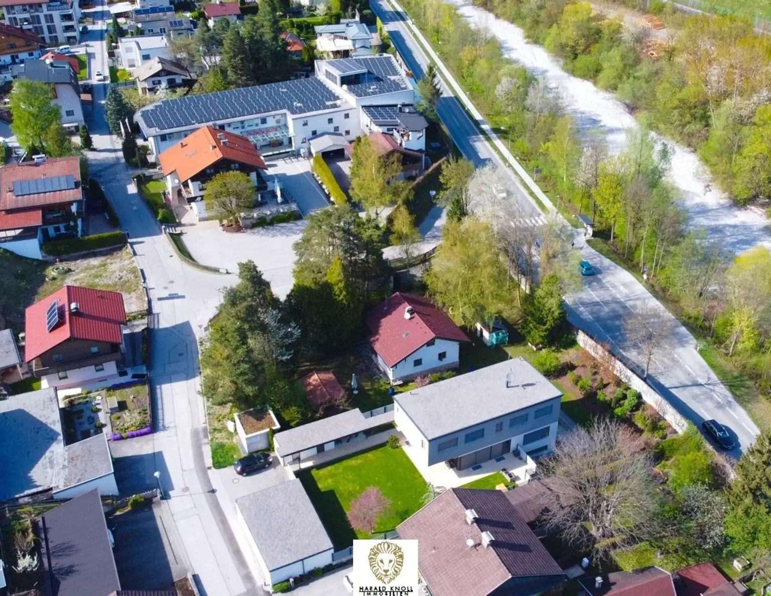Traumhaftes Baugrundstück mit Altbestand in Tirol: 1291m² in Vomperbach