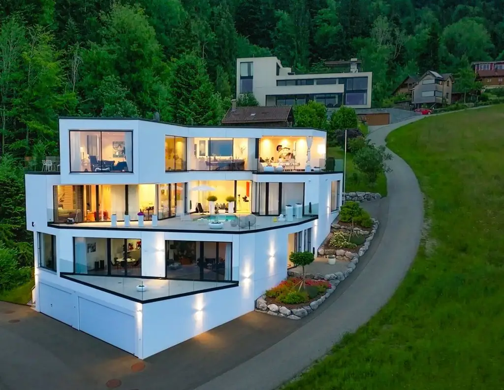 Eichenberg: Exklusives Penthouse mit atemberaubender Seesicht