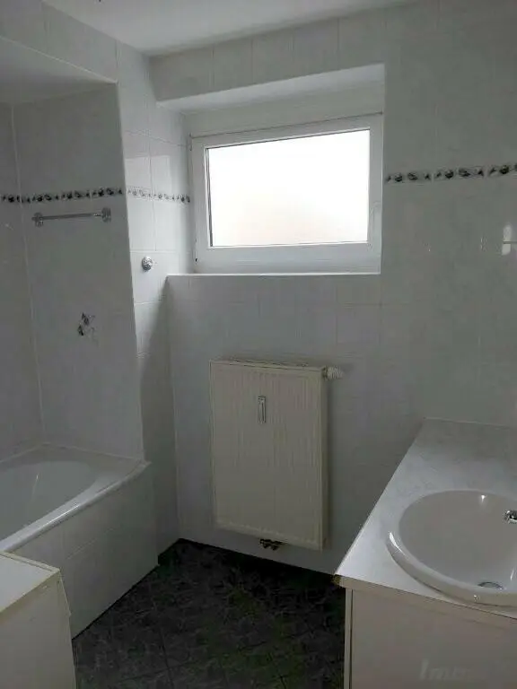 Provisionsfrei: Perfekt aufgeteilte 3-Zimmerwohnung mit Balkon-Terrasse und Tiefgarage bei TU - Moserhofgasse