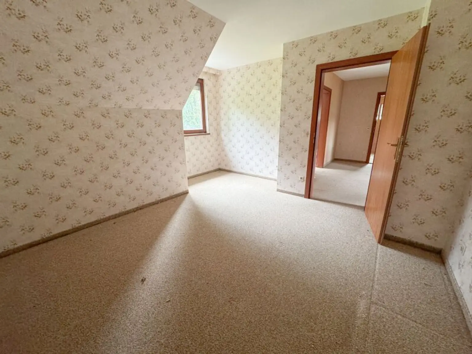 TOPLAGE in Purkersdorf! Sanierungsbedürftiges Einfamilienhaus am Sagberg!