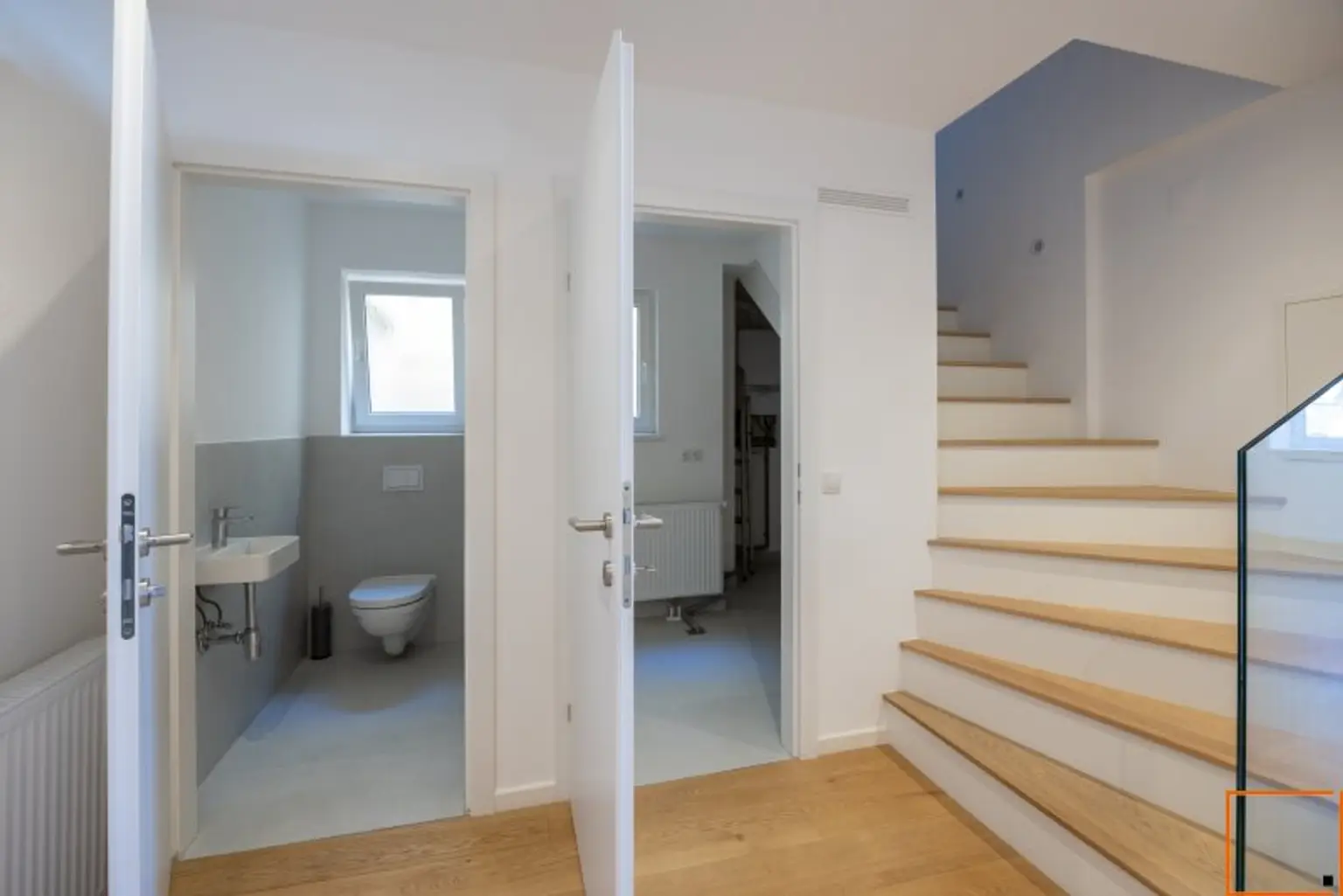 Dachgeschoßwohnung mit eingeschnittener Terrasse, vier Schlafzimmern und schönem Fernblick