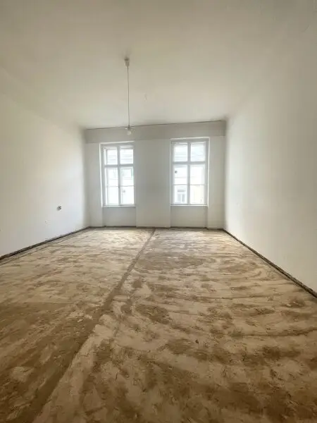 Garçonnière mit Potential, zum Renovieren! 17. Bezirk mit Grünblick!