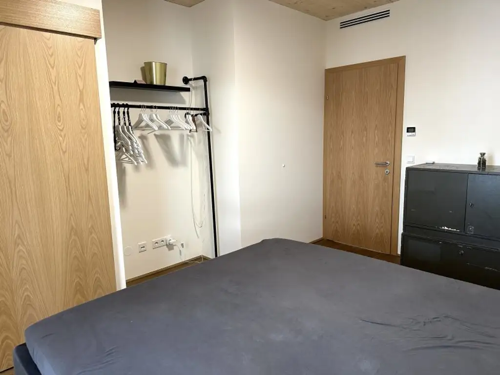 Wunderschöne & vollmöblierte 2-Zimmerwohnung in absoluter Ruhelage mit schönem Ausblick von großer Terrasse - en suite Badezimmer inklusive