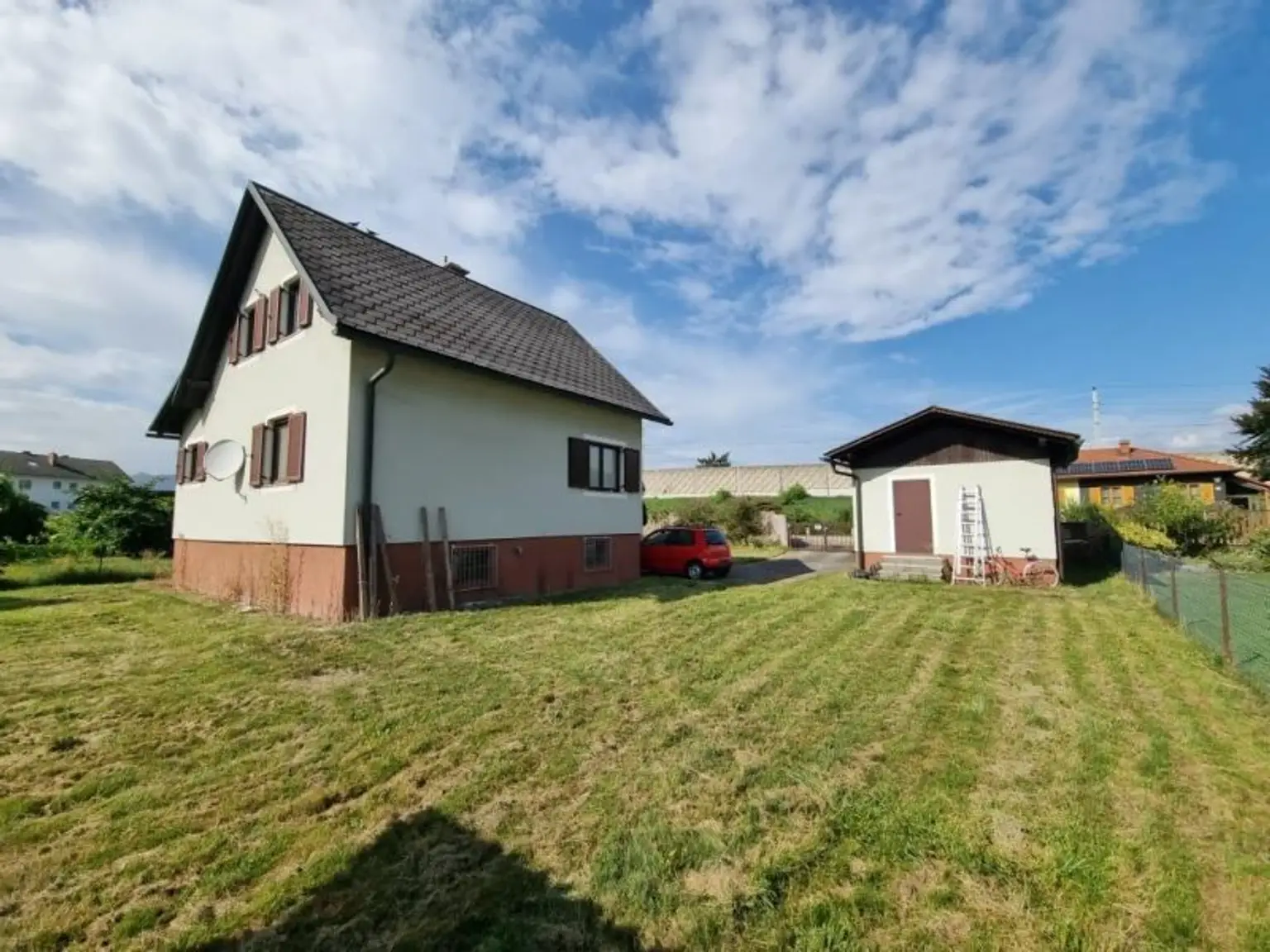 Gemütliches Einfamilienhaus auf sonnigem Grundstück!
