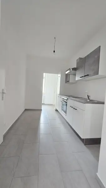 Erstbezug 2 Zimmer, Lichtdurchflutete Räumlichkeiten