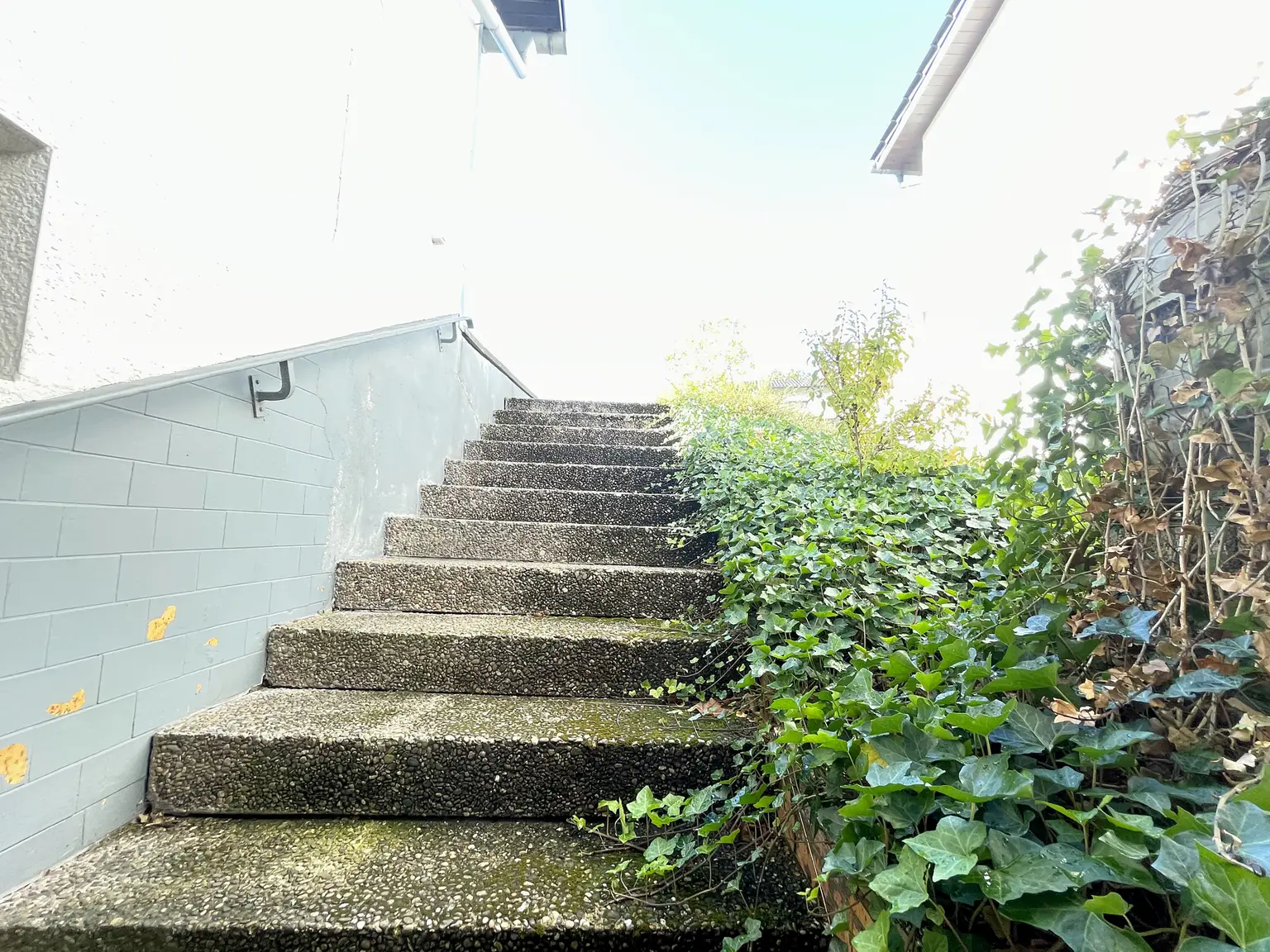 Außen_Treppe_zum_Garten