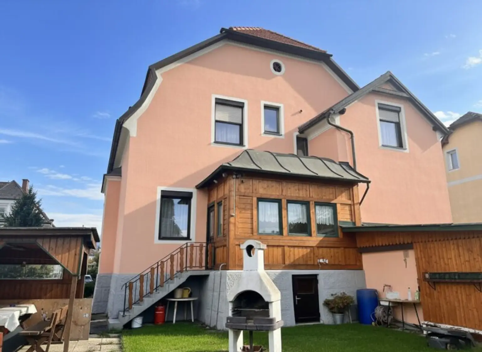 Ihr Zuhause mit Seele: Klassischer Altbau trifft modernes Wohlfühlambiente