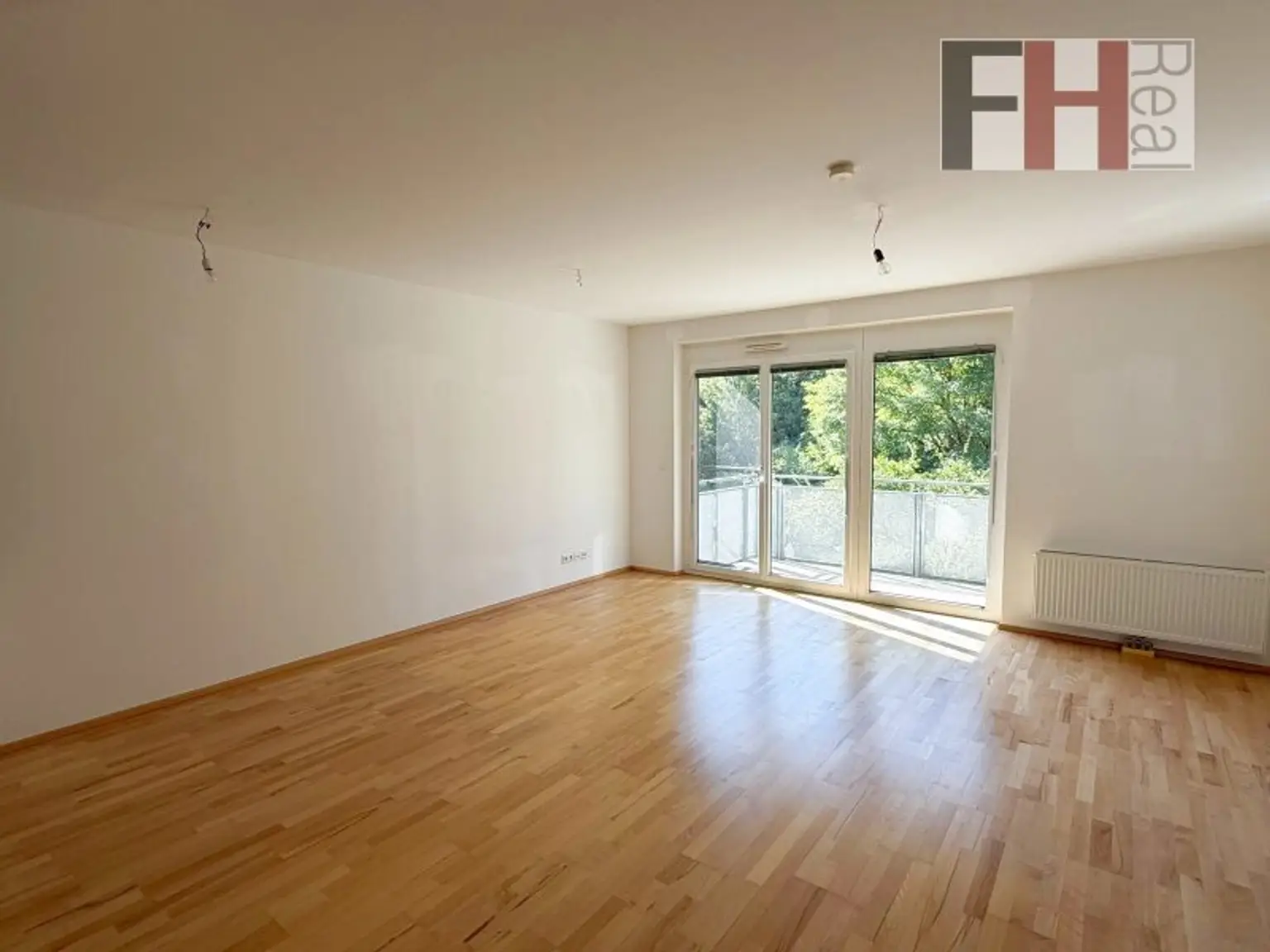 Schöne 3-Zimmer Wohnung mit Balkon und 2 Parkplätzen in Purkersdorf, Kernzone Wien!