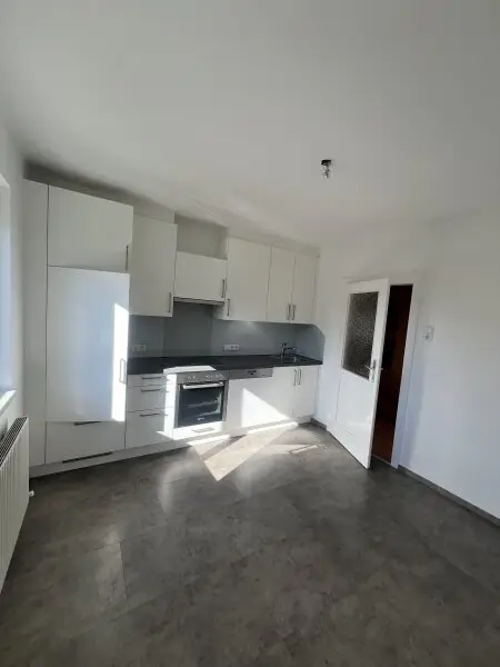 VOLDERS - Sonnige 3 Zi.-Wohnung mit Balkon und eigenem Gartenanteil zur Vermietung