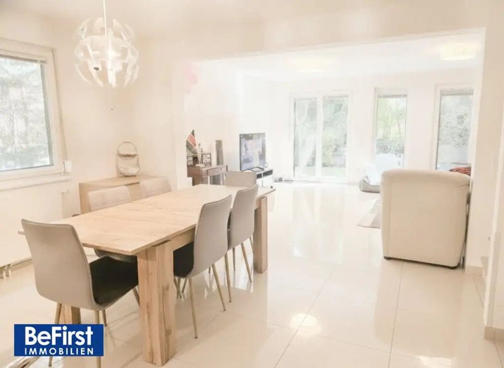 Wohnidyll: Doppelhaushälfte - 4 Zimmer, Eigengarten/Terrasse in Ruhelage nahe Alter/Neuer Donau