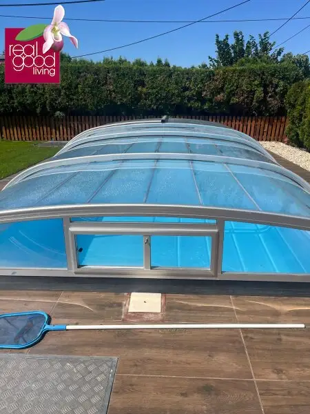 Teilmöbliertes Traumhaus in einer Kleingartensiedlung mit Pool, Garten und einem Wohnkeller