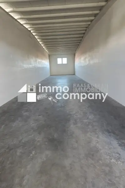 Neuwertige Lagerhalle - 137m² in Unterwaltersdorf zu vermieten!