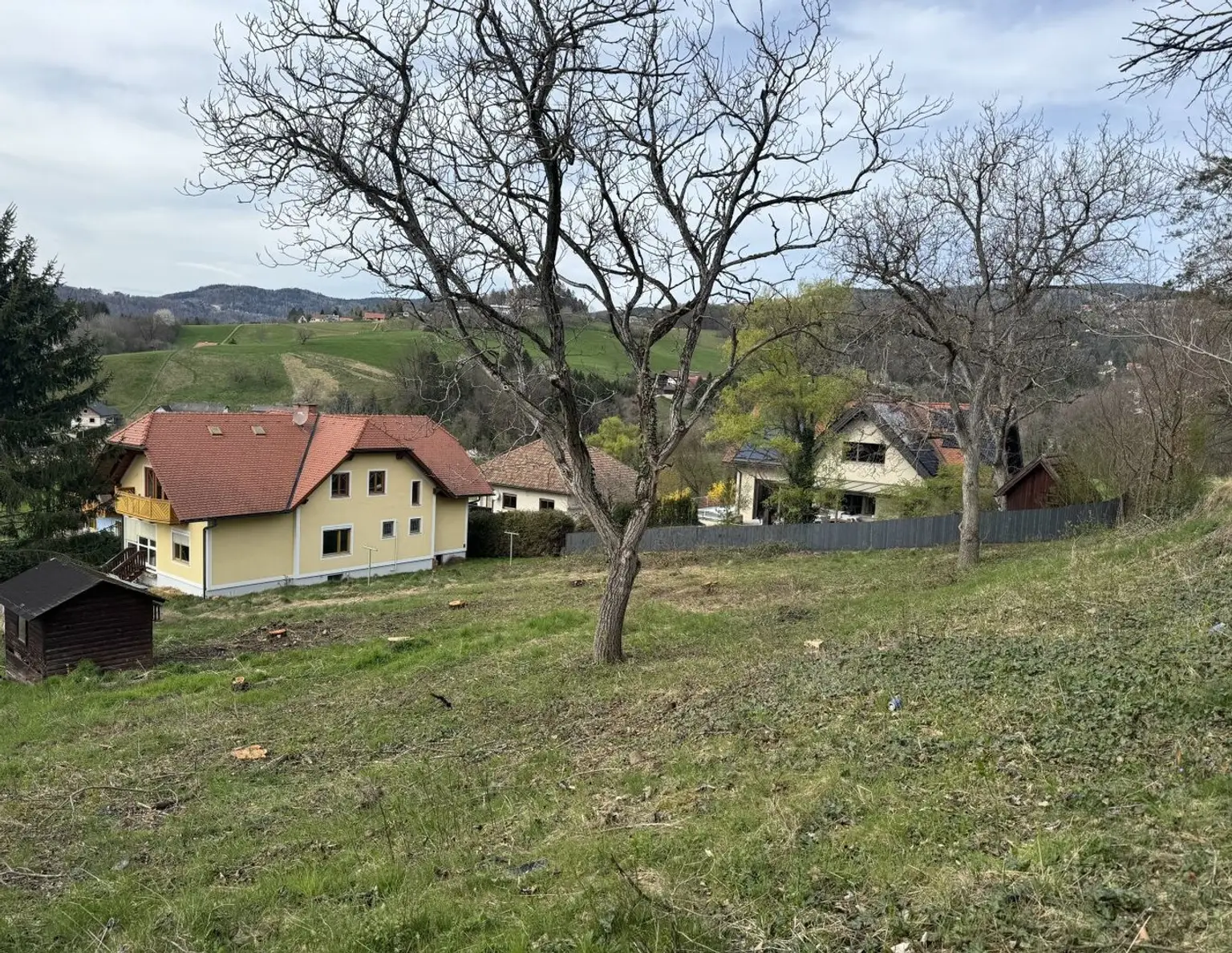 Großzügiges Grundstück in sonniger Hanglage von Graz-Andritz zu verkaufen!