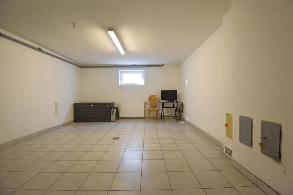 Haus auf großem Grundstück