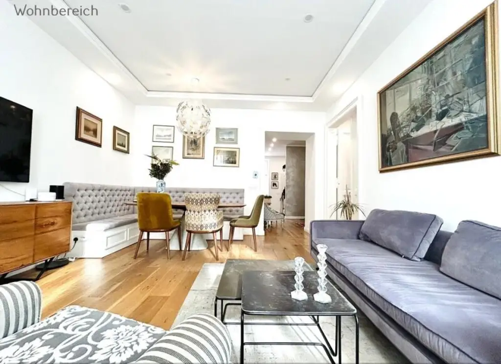 Elegante Altbau-Residenz mit vier Zimmern und separater Küche – Wohnen mit Charakter und zeitlosem Wiener Flair