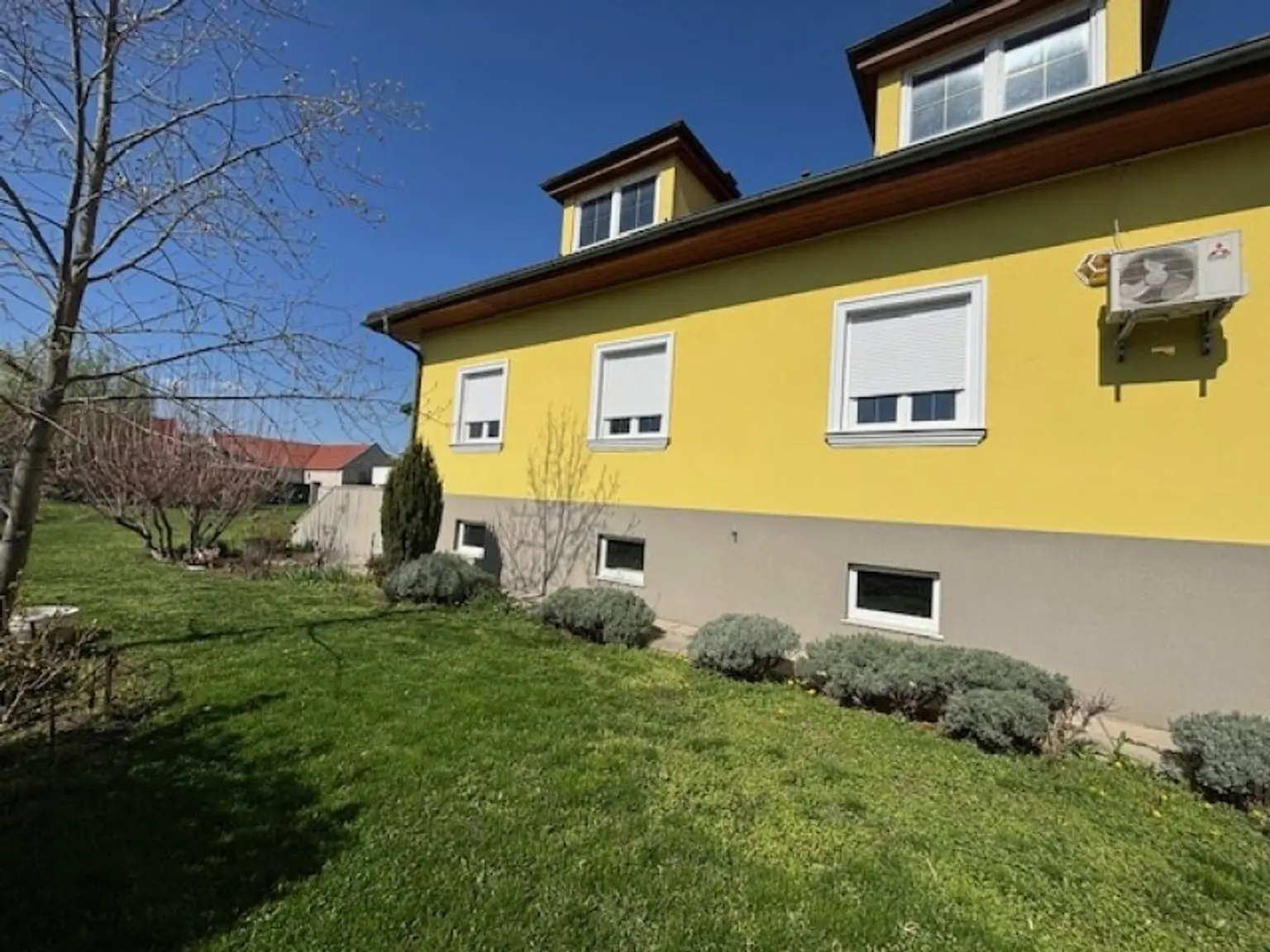 Winden am See - Ihr Traumhaus mit großem Garten wartet auf Sie!