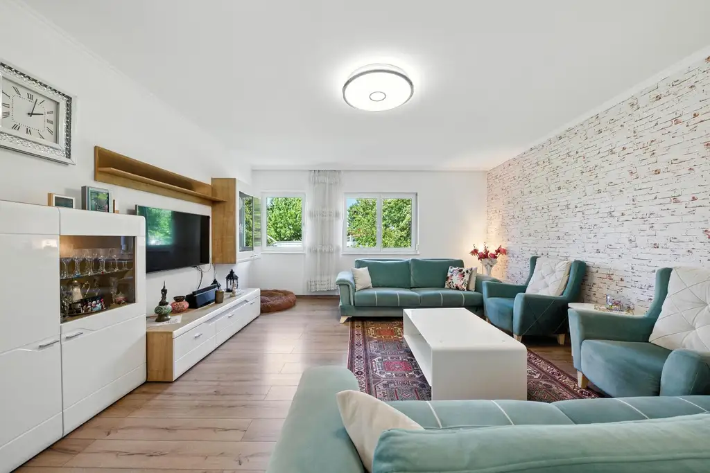 Exklusives Wohnerlebnis: Hochwertiges Zuhause auf 1300 m² Eigengrund am Wiener Stadtrand!